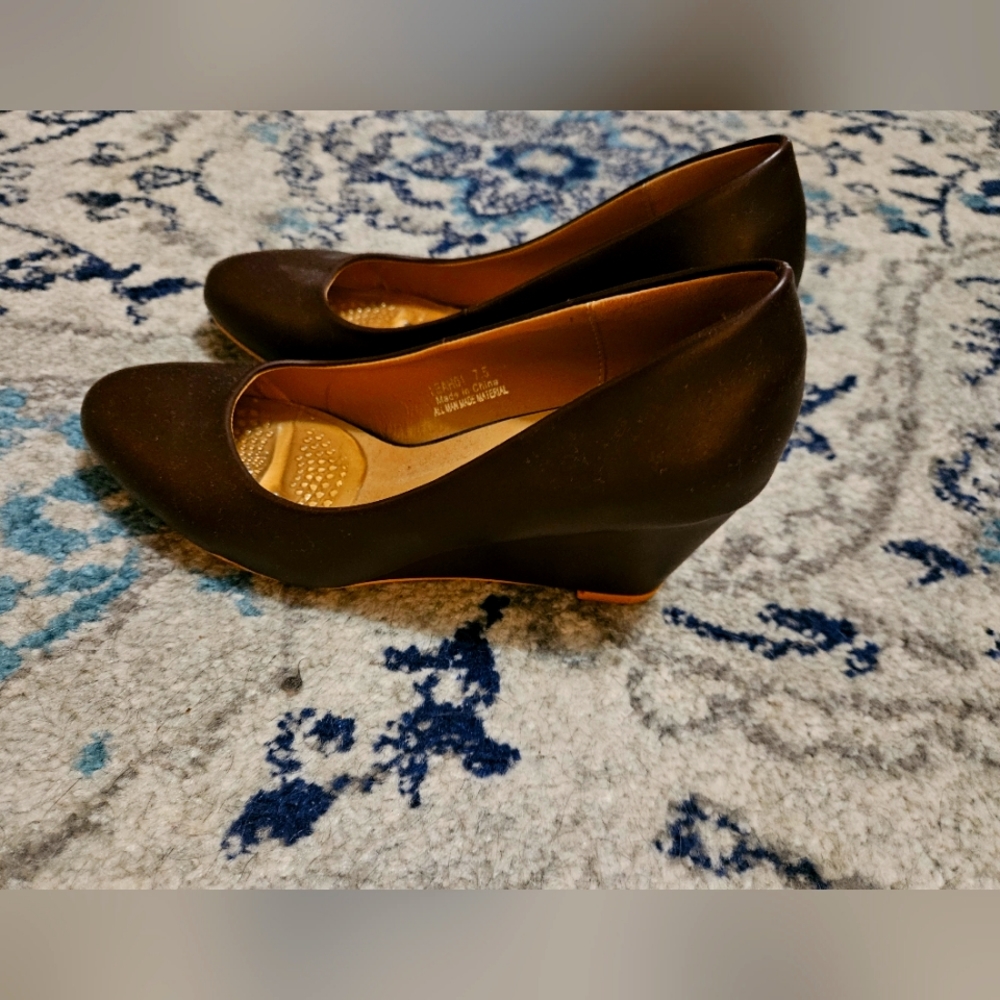 Women's Dark Brown Wedge Heel Size 7.5